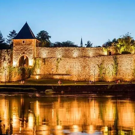 Kastel Carice Milice