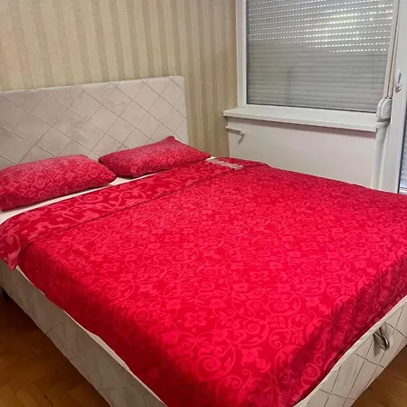 Kastel Carice Milice *